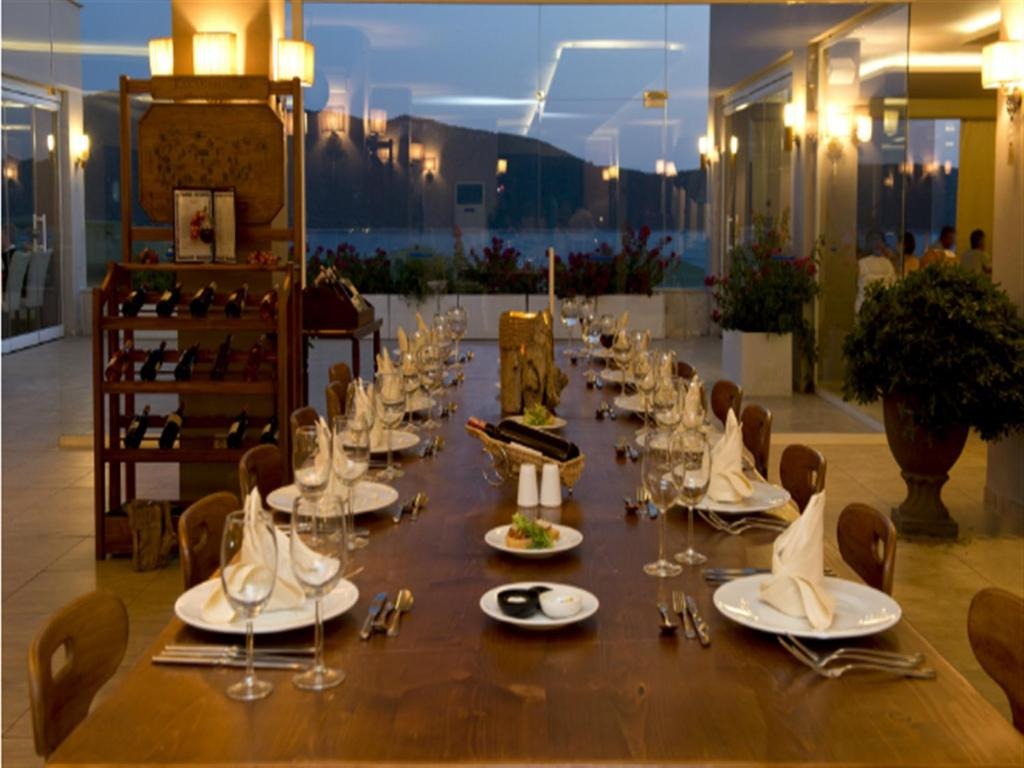 هتل بدروم هالیدی ریزورت اند اسپا